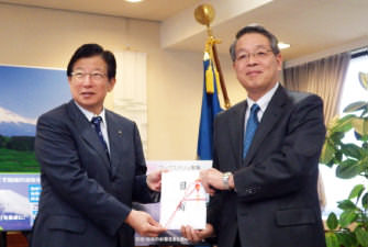 車両寄付贈呈式